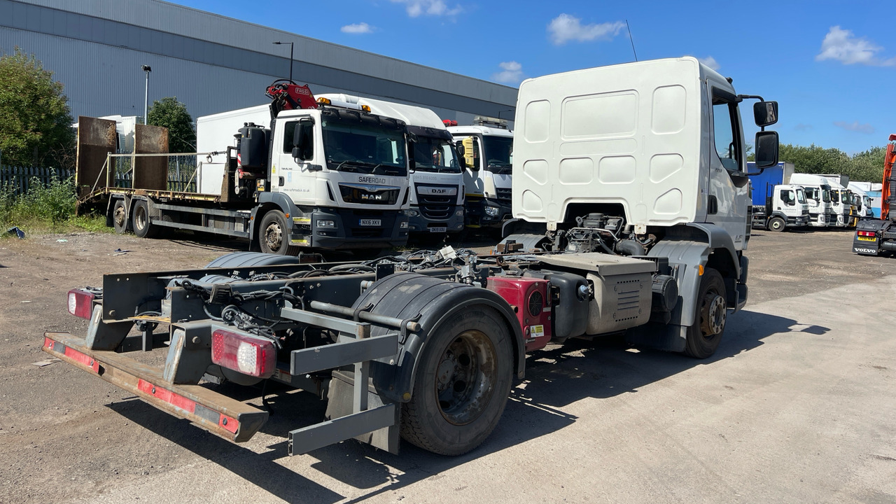 DAF LF 220 - Camião chassi: foto 4 DAF LF 220 - Camião chassi: foto 4