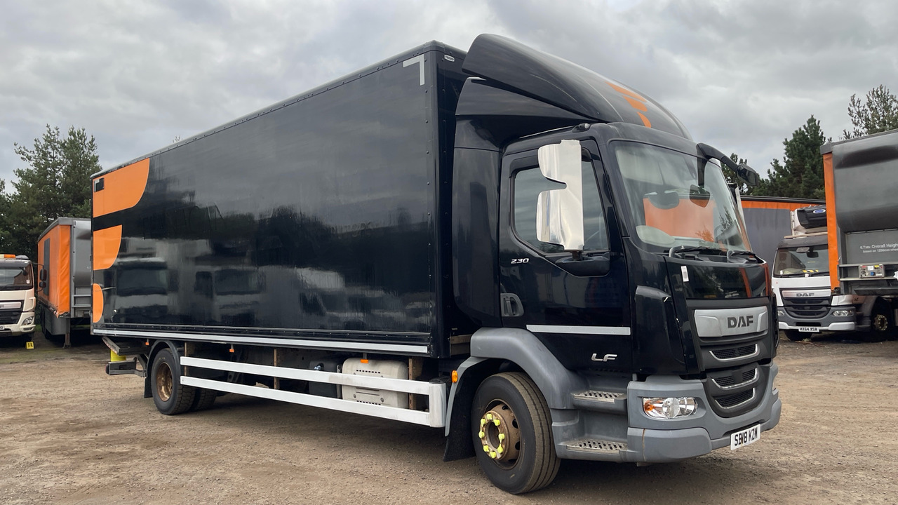 DAF LF 230 - Camião furgão: foto 1 DAF LF 230 - Camião furgão: foto 1
