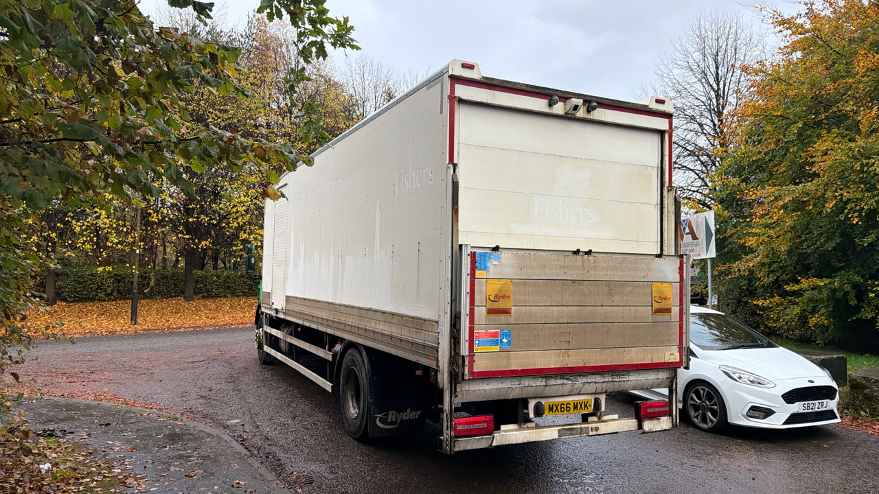 DAF LF 230 - Camião furgão: foto 3 DAF LF 230 - Camião furgão: foto 3