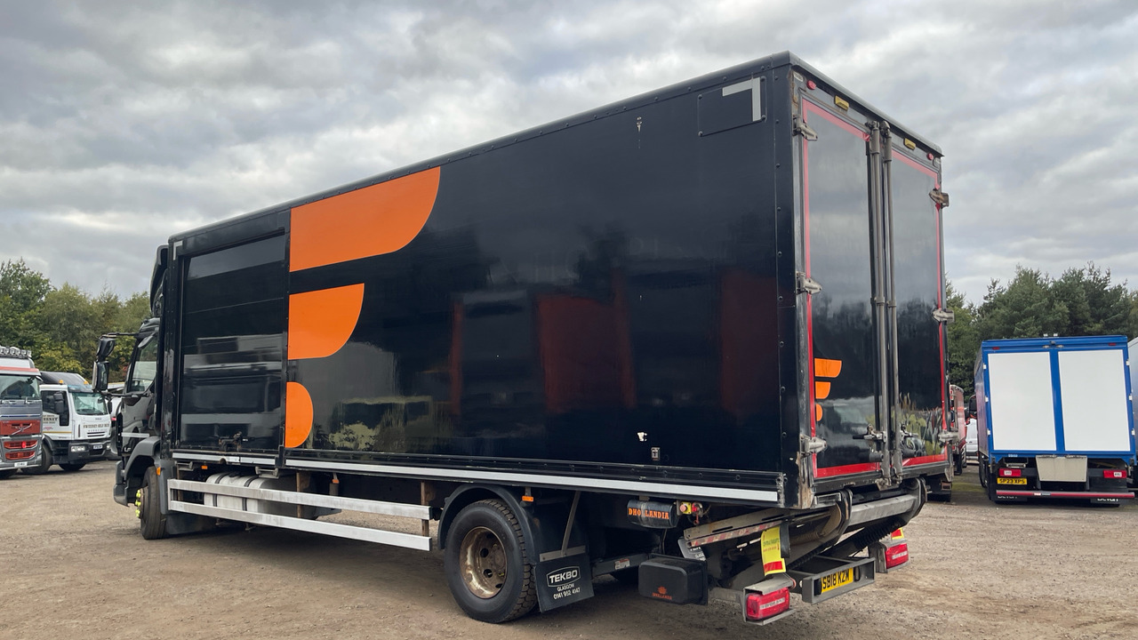DAF LF 230 - Camião furgão: foto 3 DAF LF 230 - Camião furgão: foto 3