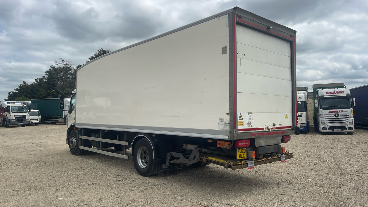 DAF LF 230 - Camião furgão: foto 3 DAF LF 230 - Camião furgão: foto 3