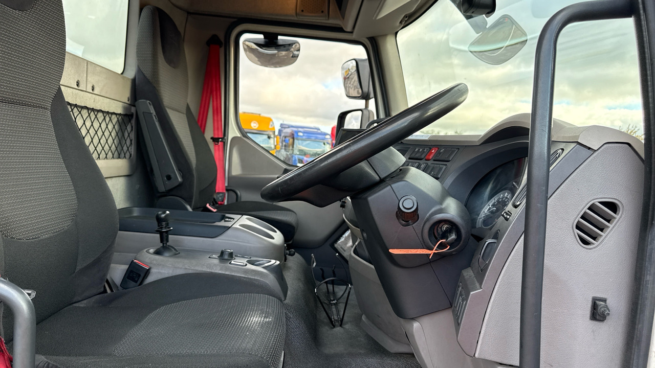 DAF LF 230 - Camião de caixa aberta/ Plataforma: foto 5 DAF LF 230 - Camião de caixa aberta/ Plataforma: foto 5