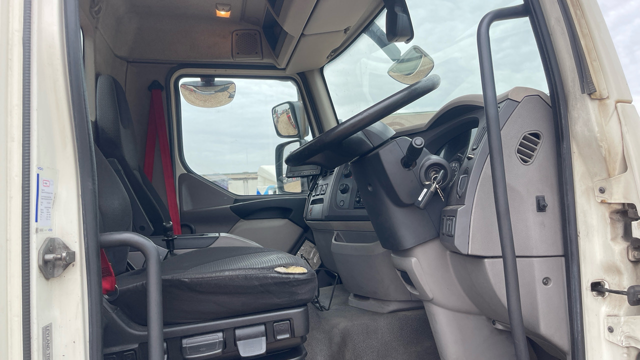 DAF LF 260 - Camião de caixa aberta/ Plataforma: foto 5 DAF LF 260 - Camião de caixa aberta/ Plataforma: foto 5