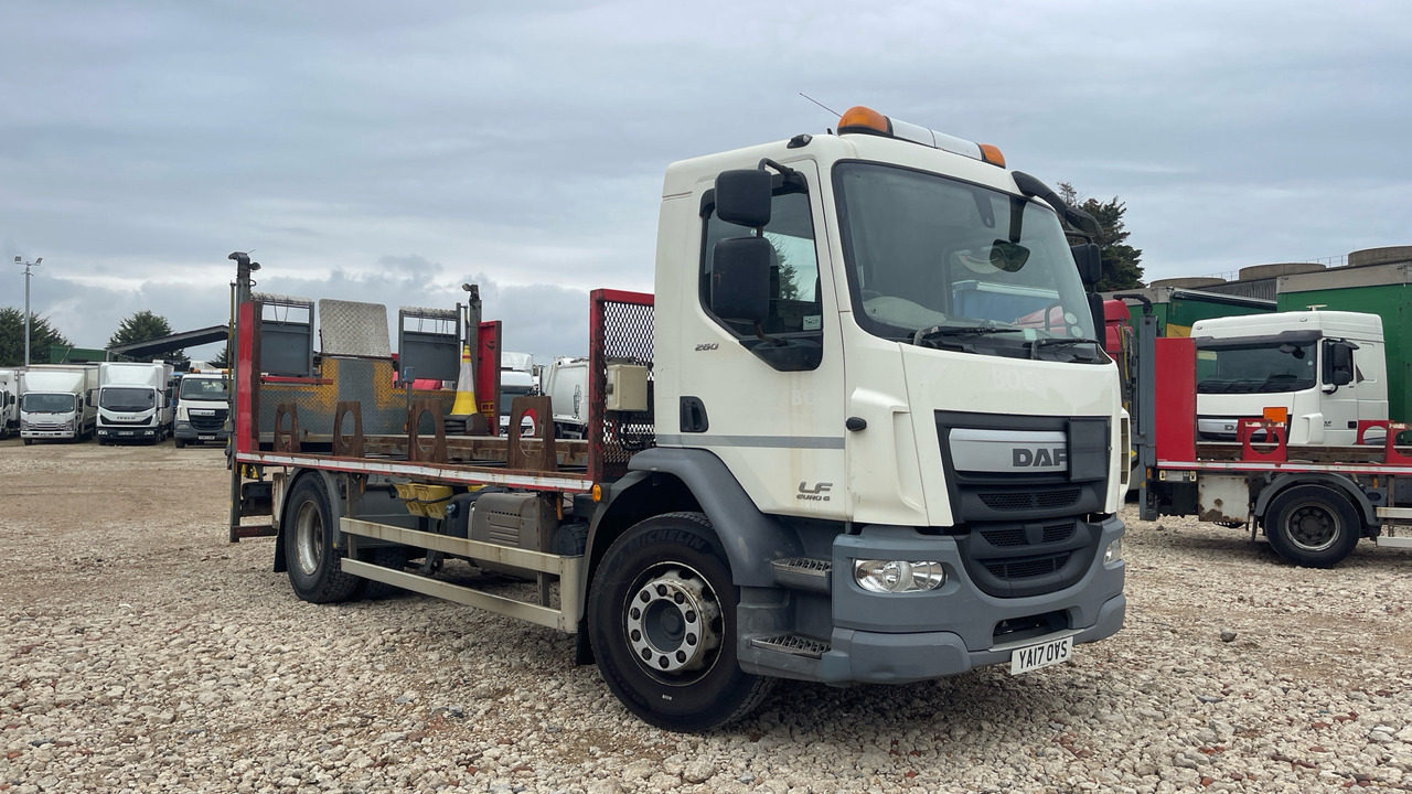 DAF LF 260 - Camião de caixa aberta/ Plataforma: foto 1 DAF LF 260 - Camião de caixa aberta/ Plataforma: foto 1