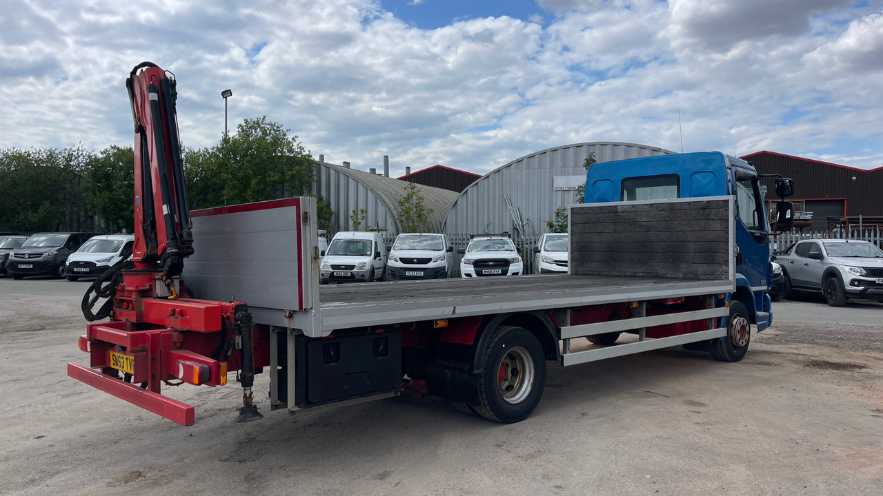 DAF LF 45.210 - Camião de caixa aberta/ Plataforma, Camião grua: foto 4 DAF LF 45.210 - Camião de caixa aberta/ Plataforma, Camião grua: foto 4