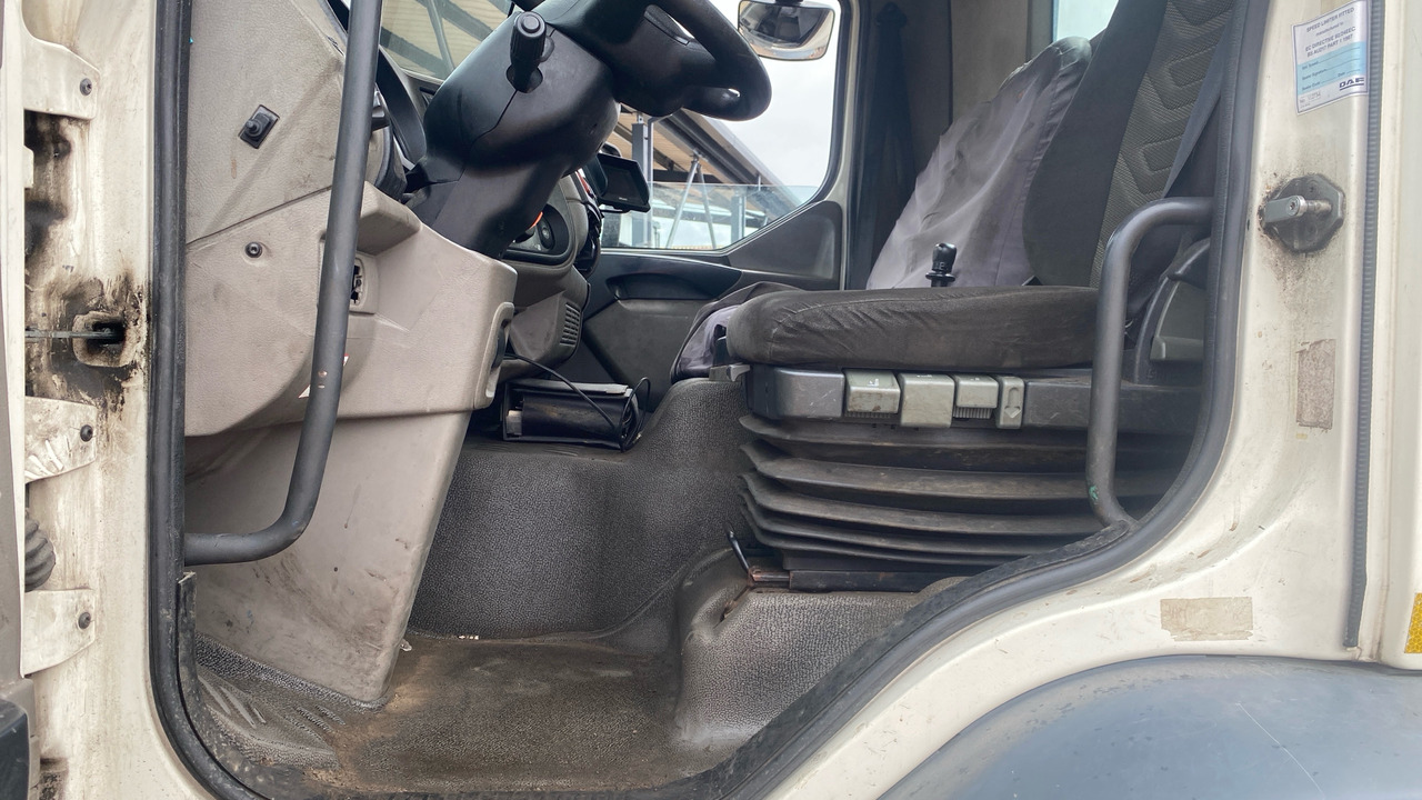 DAF LF 55.250 - Caminhão limpa fossa: foto 5 DAF LF 55.250 - Caminhão limpa fossa: foto 5