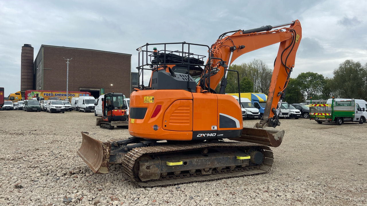 DOOSAN DX140LCR-5 - Escavadora de rastos: foto 4 DOOSAN DX140LCR-5 - Escavadora de rastos: foto 4