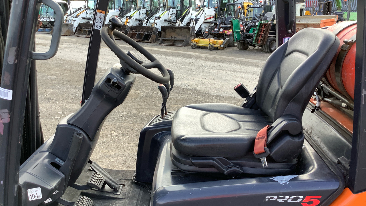 DOOSAN PRO-20 - Empilhadeira a gás: foto 5 DOOSAN PRO-20 - Empilhadeira a gás: foto 5