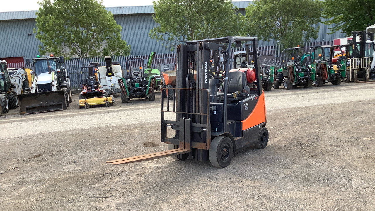 DOOSAN PRO5-18 - Empilhadeira a gás: foto 1 DOOSAN PRO5-18 - Empilhadeira a gás: foto 1