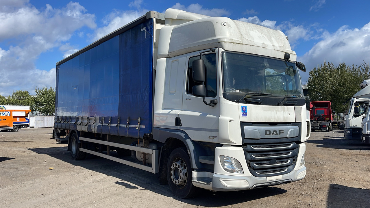 Daf CF 260 - Camião de lona: foto 1 Daf CF 260 - Camião de lona: foto 1