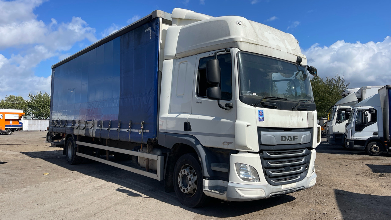 Daf CF 260 - Camião de lona: foto 2 Daf CF 260 - Camião de lona: foto 2