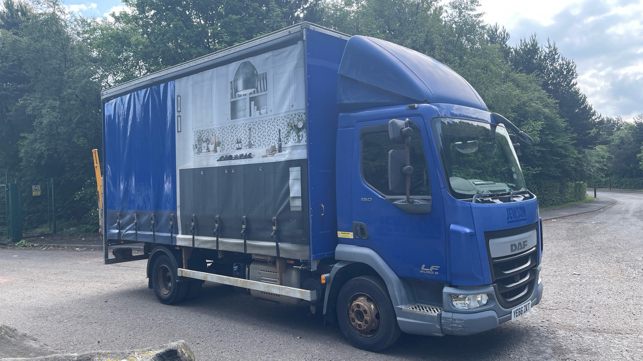 Daf LF 150 - Camião de lona: foto 1 Daf LF 150 - Camião de lona: foto 1