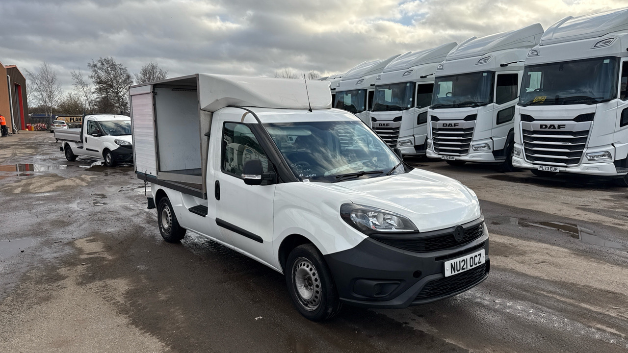 FIAT DOBLO 1.6 MULTIJET 16V II - Carrinha de contentor: foto 1 FIAT DOBLO 1.6 MULTIJET 16V II - Carrinha de contentor: foto 1