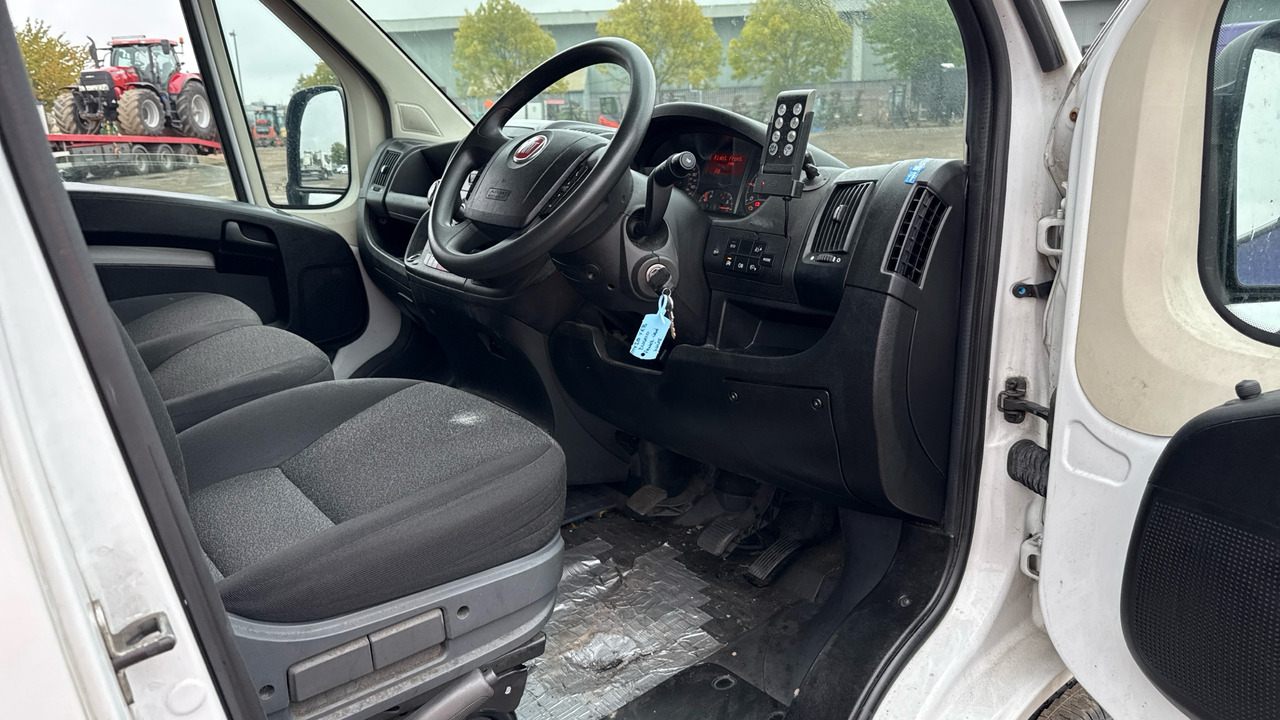 FIAT DUCATO 35 .3 Multijet 14PS - Carrinha de contentor: foto 5 FIAT DUCATO 35 .3 Multijet 14PS - Carrinha de contentor: foto 5