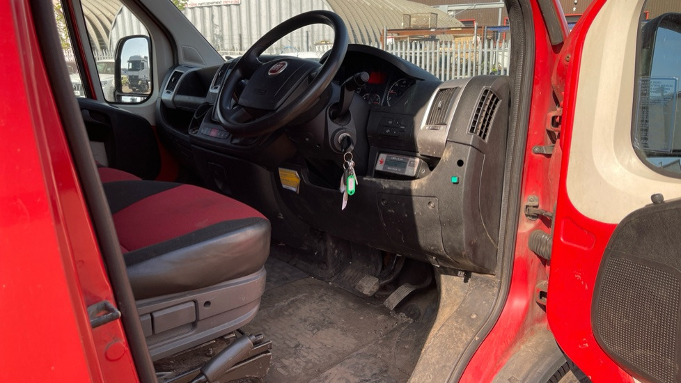 FIAT DUCATO 35 MAXI 2.3 MULTIJET - Carrinha basculante: foto 5 FIAT DUCATO 35 MAXI 2.3 MULTIJET - Carrinha basculante: foto 5