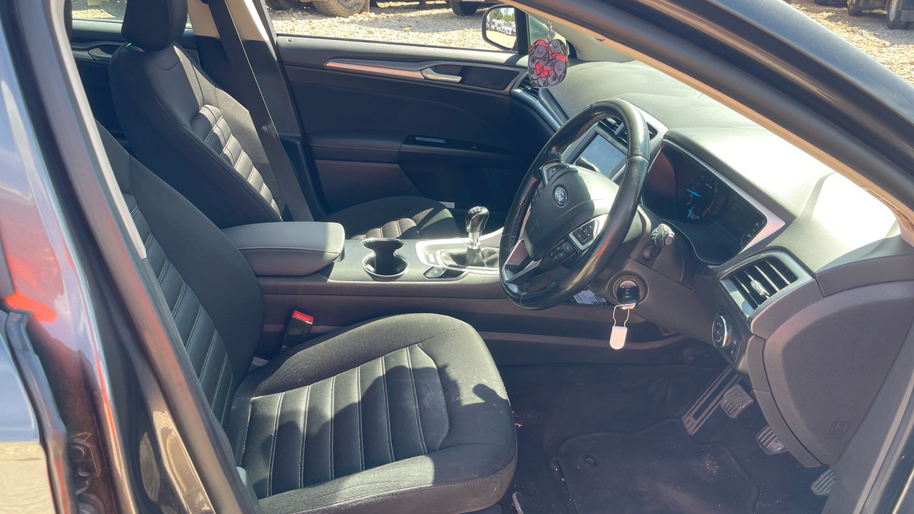 FORD MONDEO 2.0 TDCI - Hatchback: foto 5 FORD MONDEO 2.0 TDCI - Hatchback: foto 5