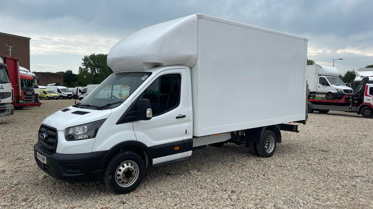 FORD TRANSIT 2.0 ECOBLUE 130PS - Carrinha de contentor: foto 2 FORD TRANSIT 2.0 ECOBLUE 130PS - Carrinha de contentor: foto 2