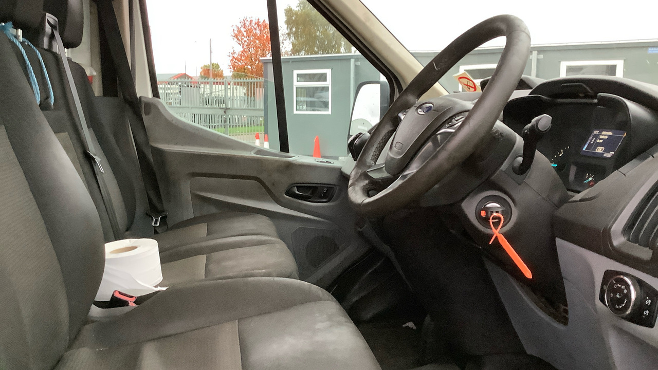 FORD TRANSIT 470 2.0 TDCI 130PS ONE STOP - Carrinha basculante: foto 5 FORD TRANSIT 470 2.0 TDCI 130PS ONE STOP - Carrinha basculante: foto 5