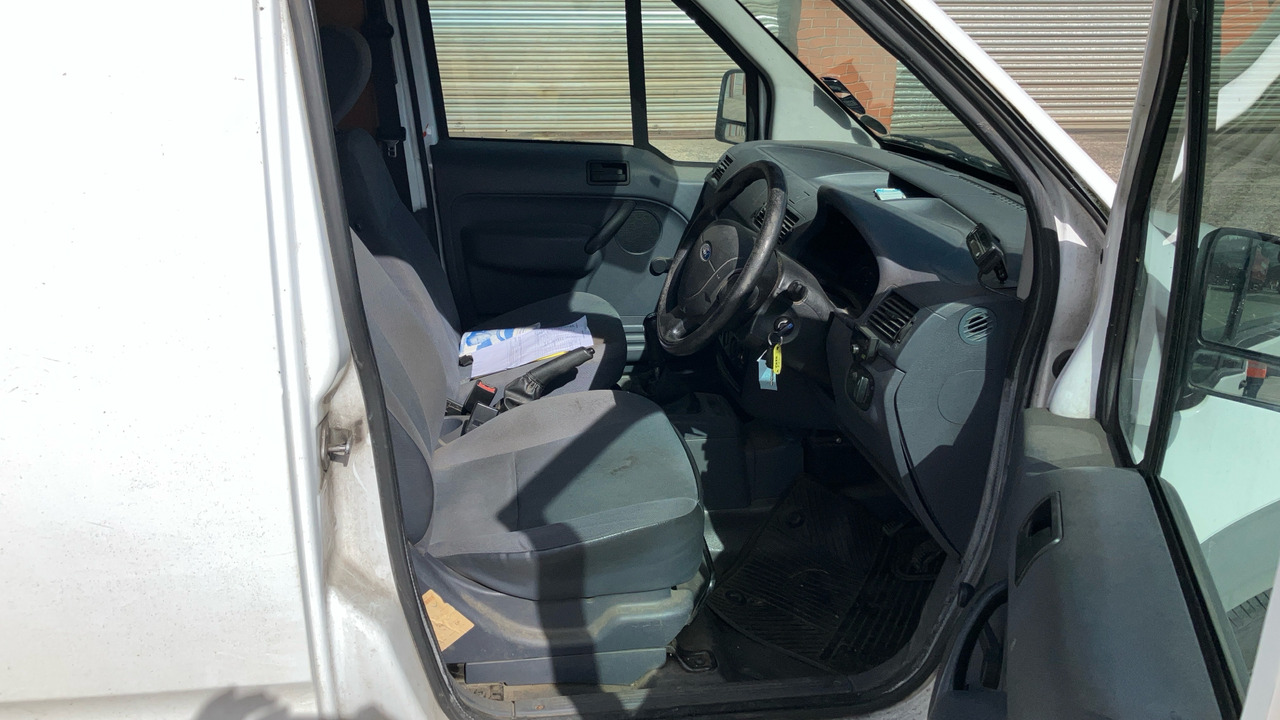 FORD TRANSIT CONNECT T200 1.8 TDCI 75PS - Furgão compacto: foto 5 FORD TRANSIT CONNECT T200 1.8 TDCI 75PS - Furgão compacto: foto 5
