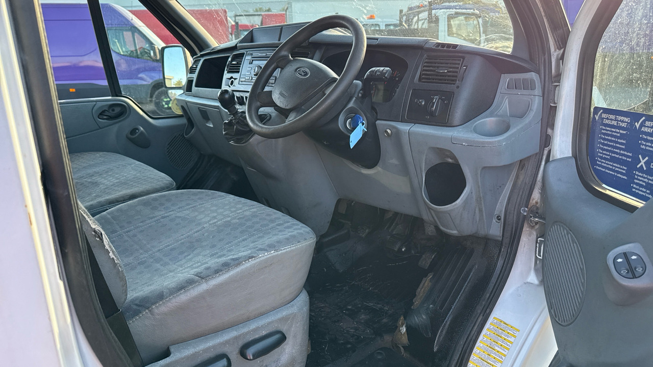 FORD TRANSIT T350 TDCi 125ps - Carrinha basculante: foto 5 FORD TRANSIT T350 TDCi 125ps - Carrinha basculante: foto 5