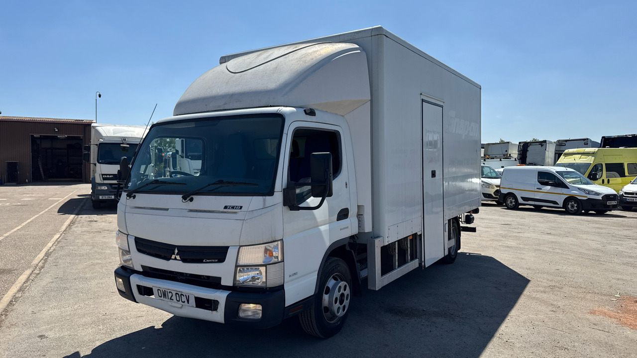 FUSO CANTER 7C18 - Camião furgão: foto 2 FUSO CANTER 7C18 - Camião furgão: foto 2