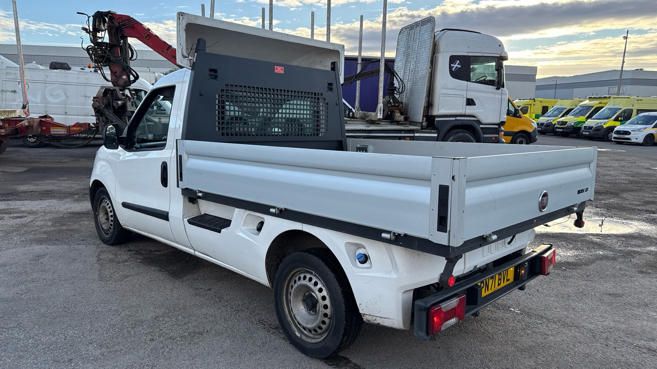 Fiat Doblo Work Up II 1.6 MULTIJET 16V - Carrinha de caixa aberta: foto 3 Fiat Doblo Work Up II 1.6 MULTIJET 16V - Carrinha de caixa aberta: foto 3