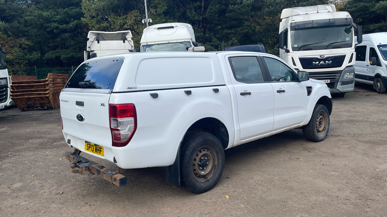 Ford Ranger XL 2.2 TDCi 150PS - Pick-up, Carrinha cabine dupla: foto 4 Ford Ranger XL 2.2 TDCi 150PS - Pick-up, Carrinha cabine dupla: foto 4