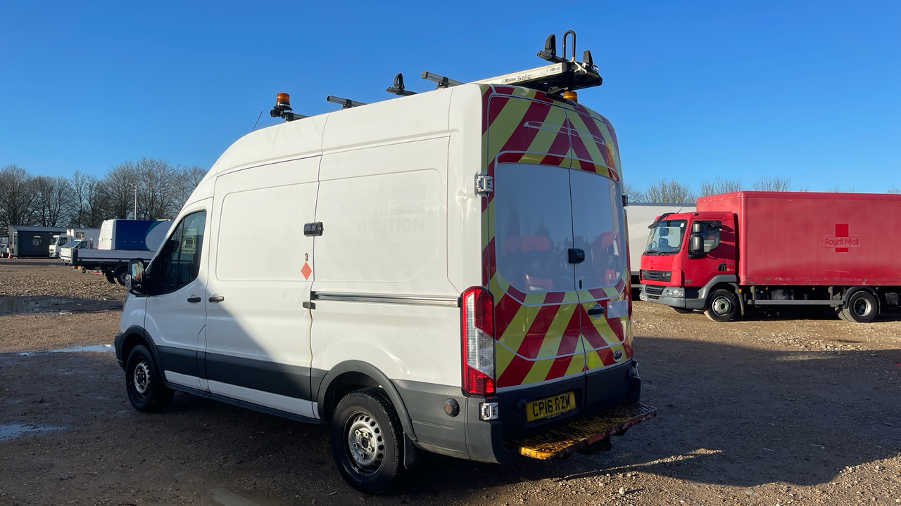 Ford Transit 350 2.2 TDCI 155PS - Furgão: foto 3 Ford Transit 350 2.2 TDCI 155PS - Furgão: foto 3