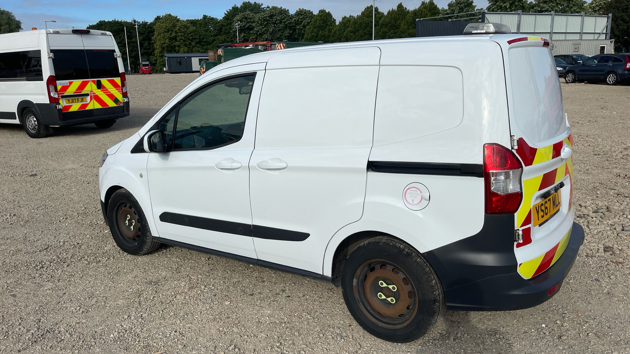 Ford Transit Courier 1.5 TDCI 95PS - Furgão compacto: foto 3 Ford Transit Courier 1.5 TDCI 95PS - Furgão compacto: foto 3