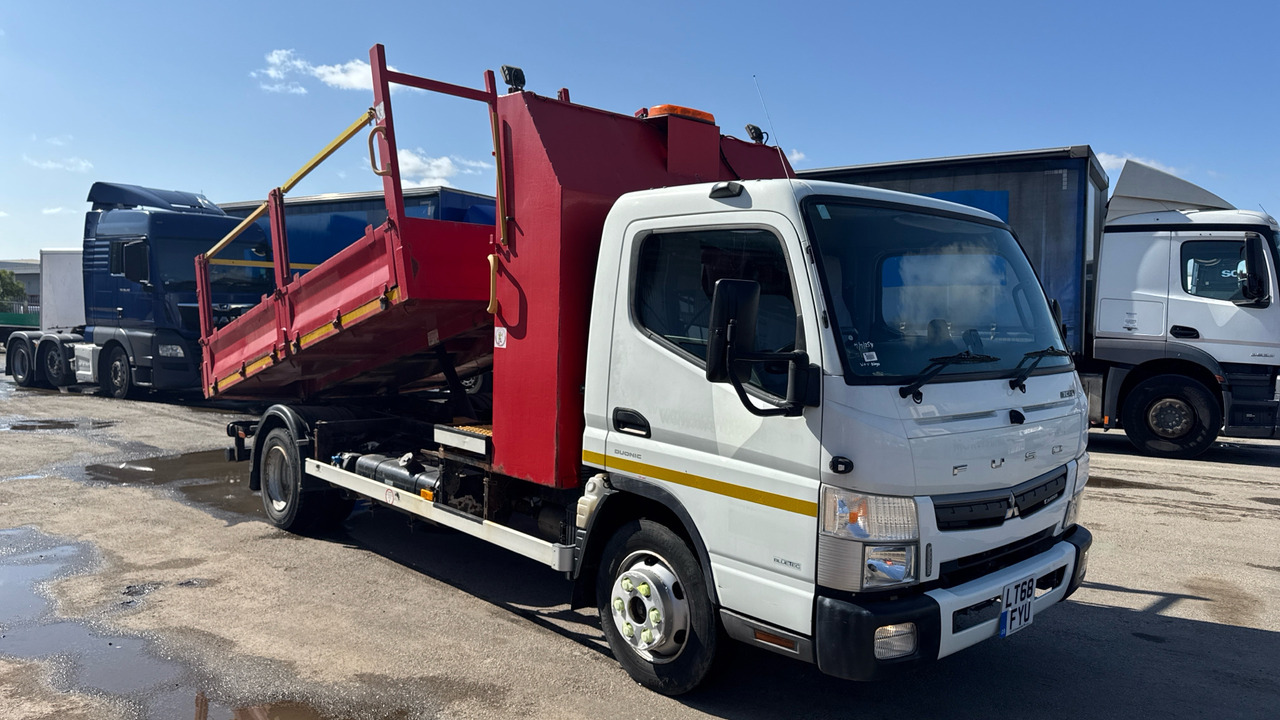 Fuso Canter 7C15 - Camião basculante: foto 1 Fuso Canter 7C15 - Camião basculante: foto 1