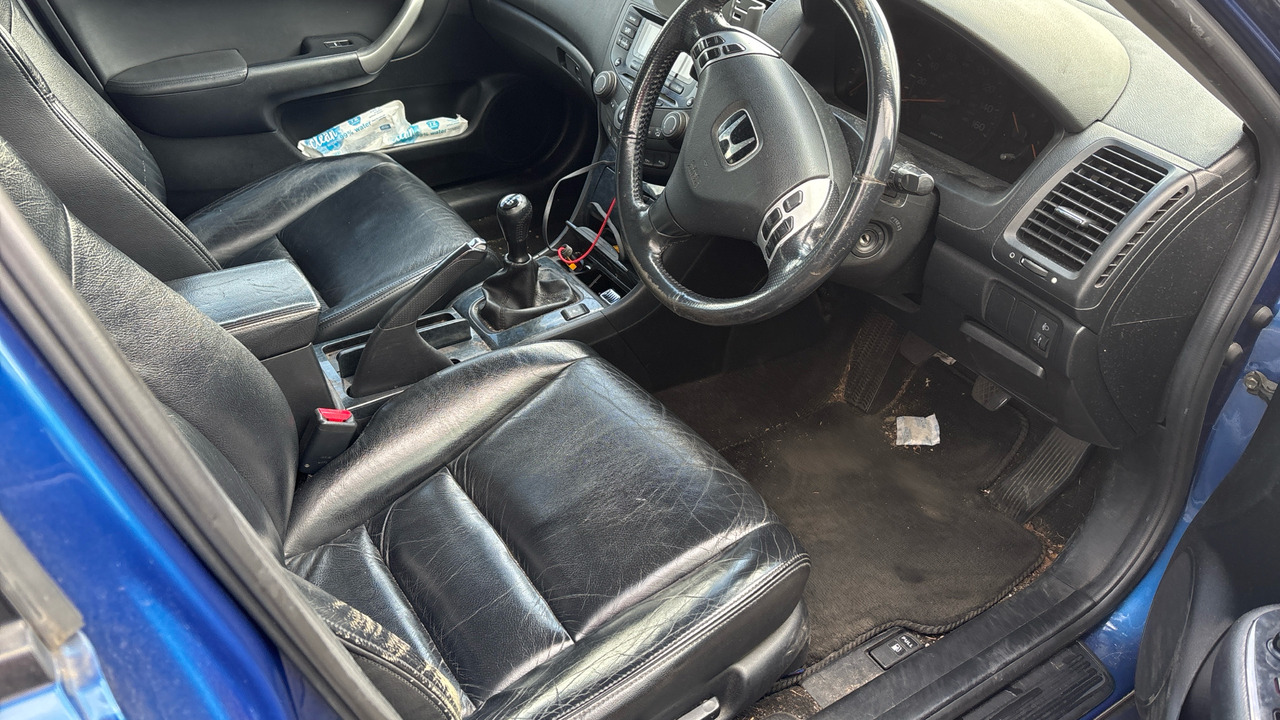 HONDA ACCORD 2.0 I-VTEC - Carrinha: foto 5 HONDA ACCORD 2.0 I-VTEC - Carrinha: foto 5