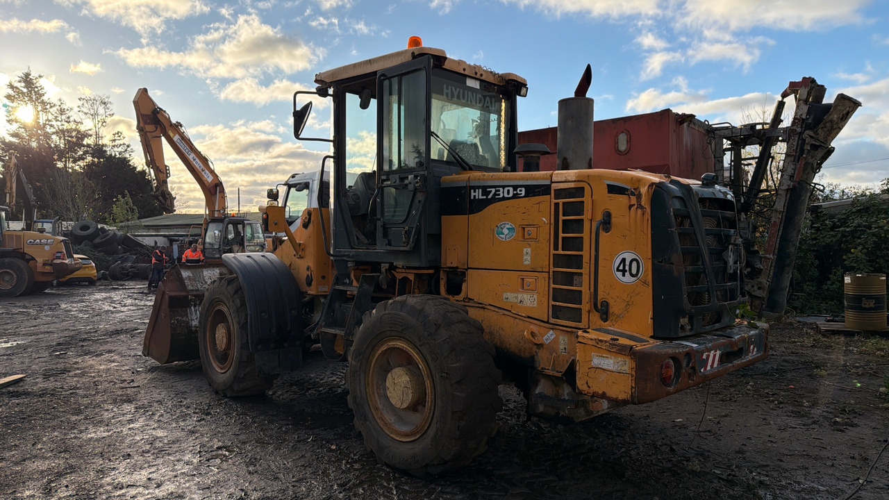 HYUNDAI HL73O-9 - Pá carregadora de rodas: foto 4 HYUNDAI HL73O-9 - Pá carregadora de rodas: foto 4