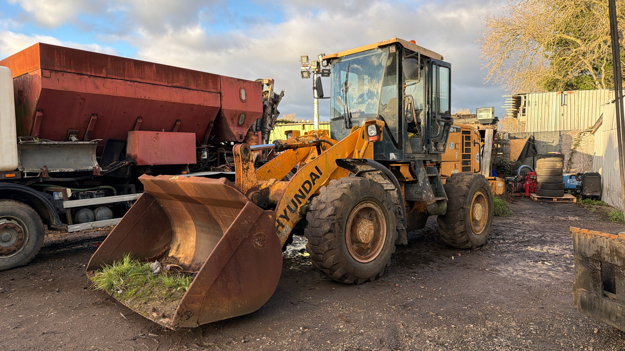 HYUNDAI HL73O-9 - Pá carregadora de rodas: foto 1 HYUNDAI HL73O-9 - Pá carregadora de rodas: foto 1