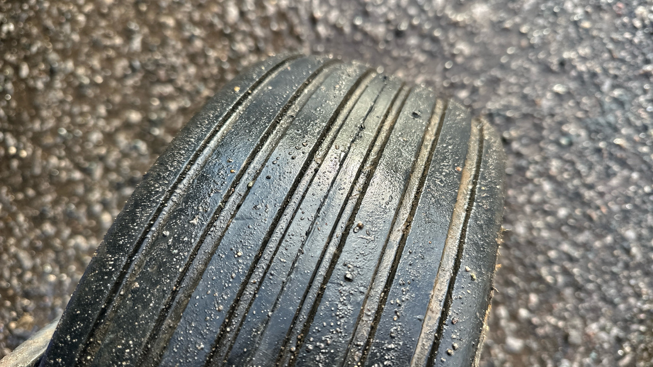 Cortador de grama ISEKI SZ330: foto 16 Cortador de grama ISEKI SZ330: foto 16