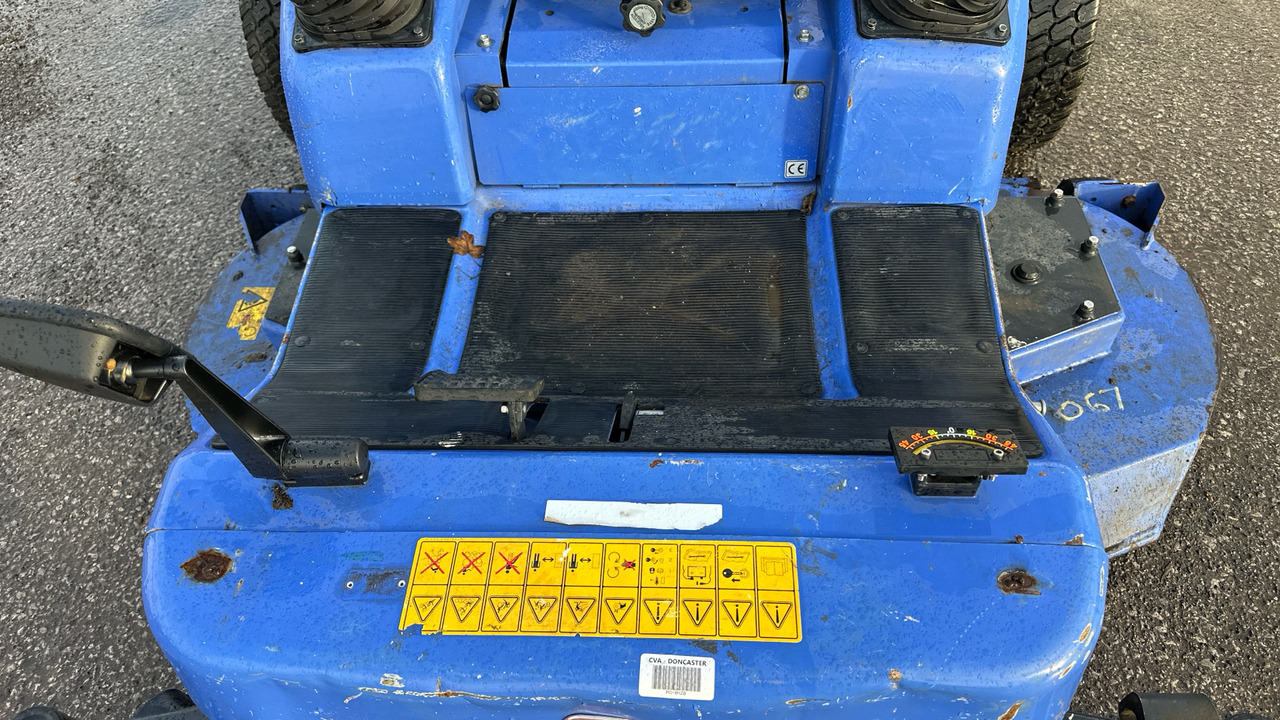 Cortador de grama ISEKI SZ330: foto 18 Cortador de grama ISEKI SZ330: foto 18