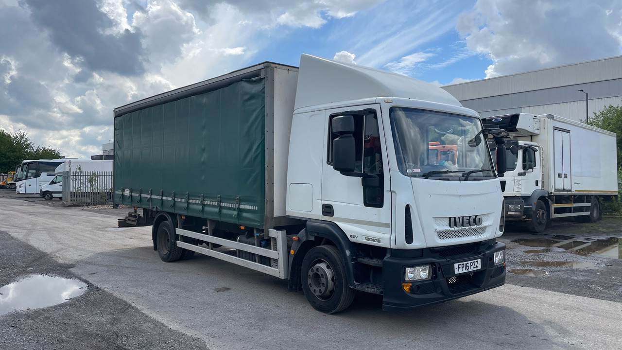 IVECO EUROCARGO 120E18 - Camião de lona: foto 1 IVECO EUROCARGO 120E18 - Camião de lona: foto 1