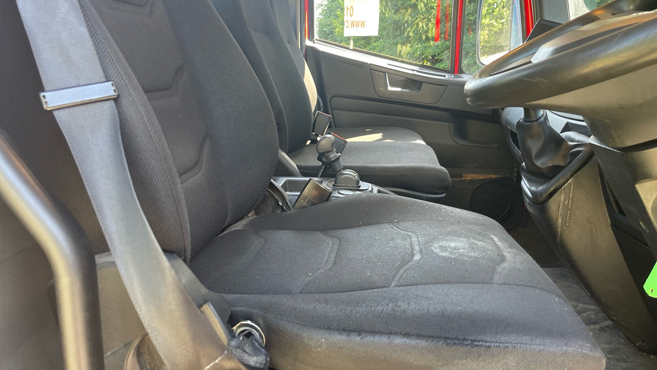 IVECO EUROCARGO 140E19K - Camião multibenne: foto 5 IVECO EUROCARGO 140E19K - Camião multibenne: foto 5