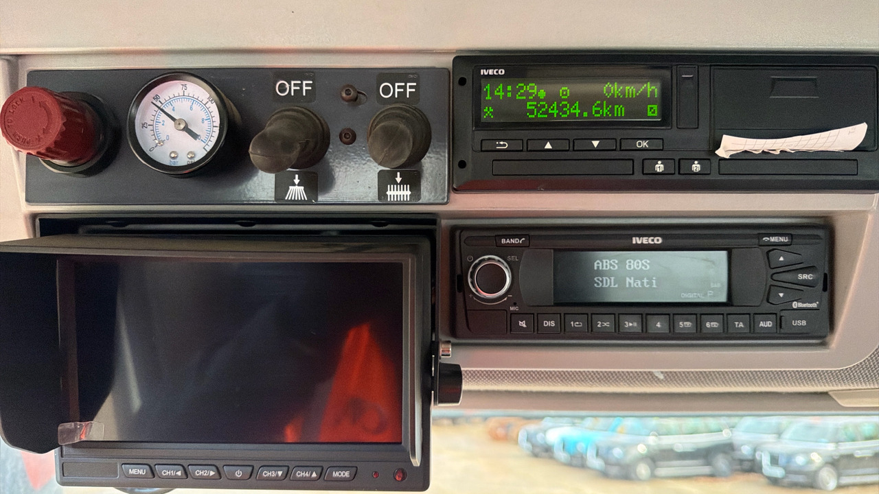 Varredora urbana IVECO EUROCARGO 150-250: foto 9