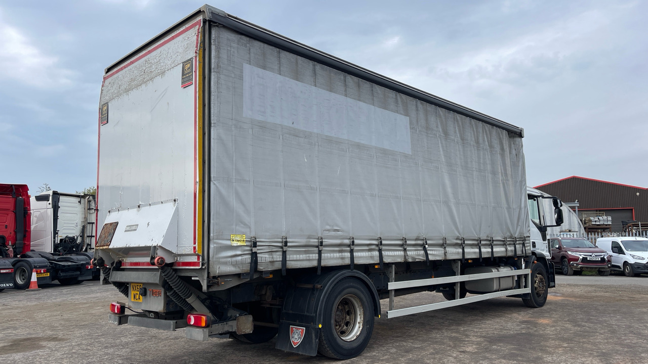 IVECO EUROCARGO 180-250 - Camião de lona: foto 4 IVECO EUROCARGO 180-250 - Camião de lona: foto 4