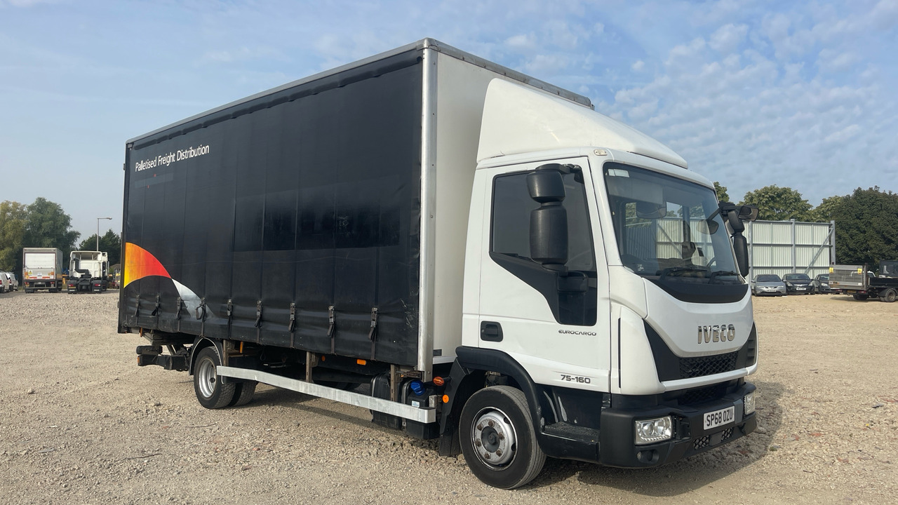 IVECO EUROCARGO 75-160 - Camião de lona: foto 1 IVECO EUROCARGO 75-160 - Camião de lona: foto 1
