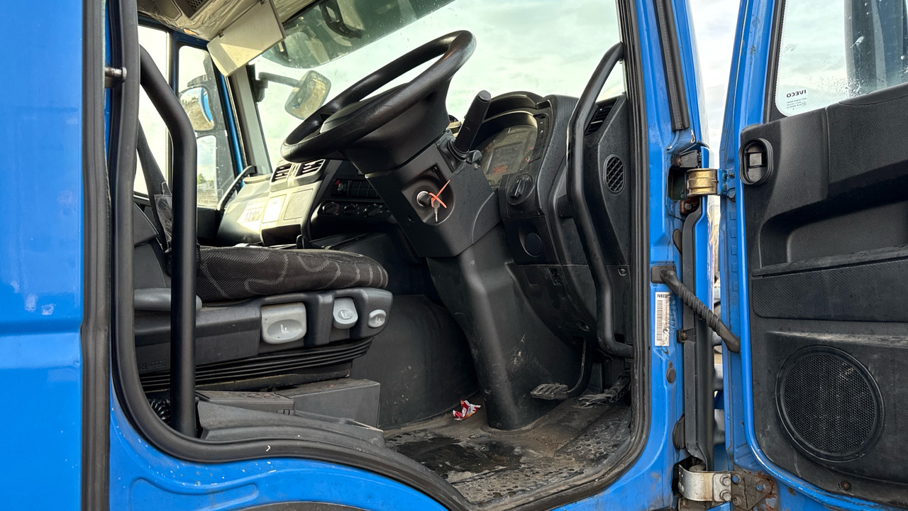 IVECO STRALIS 310 - Camião de lona: foto 5 IVECO STRALIS 310 - Camião de lona: foto 5