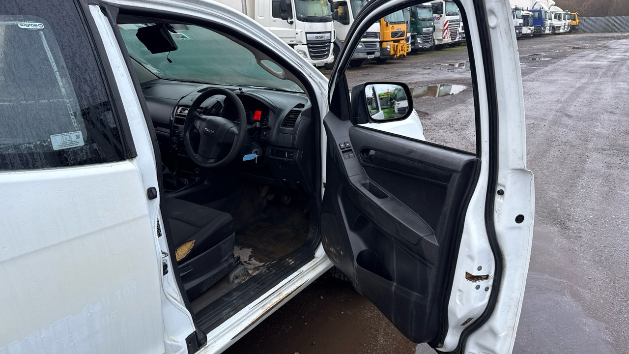 Isuzu D-Max 2.5TD - Pick-up: foto 5 Isuzu D-Max 2.5TD - Pick-up: foto 5