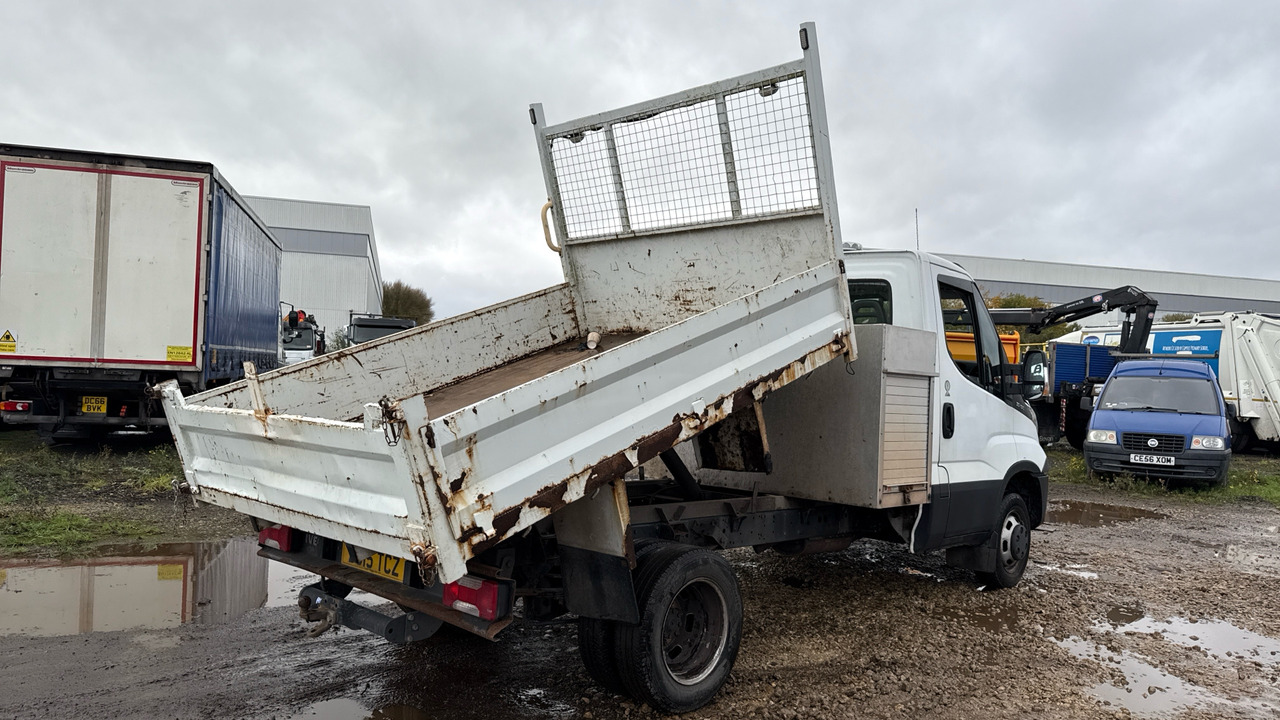 Iveco Daily 35-150 3.0 3450 WB - Carrinha basculante: foto 4 Iveco Daily 35-150 3.0 3450 WB - Carrinha basculante: foto 4