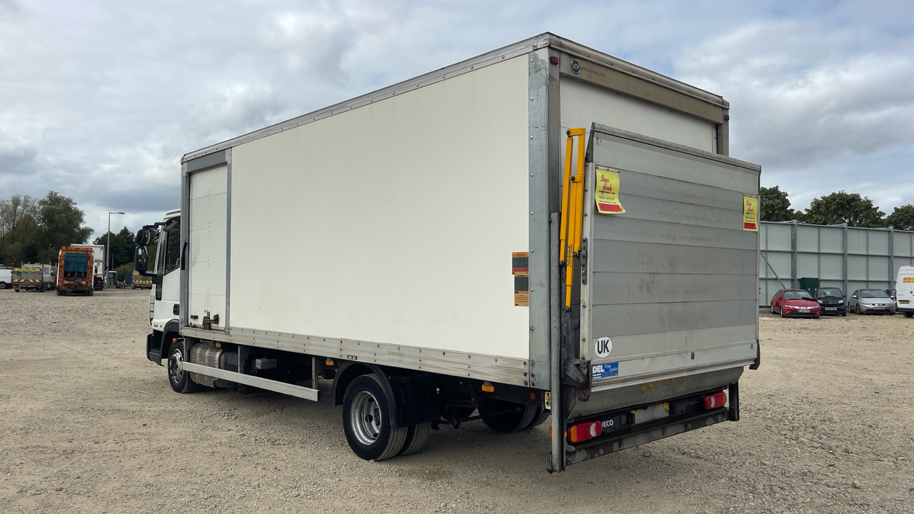 Iveco Eurocargo 75E16 - Camião furgão: foto 3 Iveco Eurocargo 75E16 - Camião furgão: foto 3