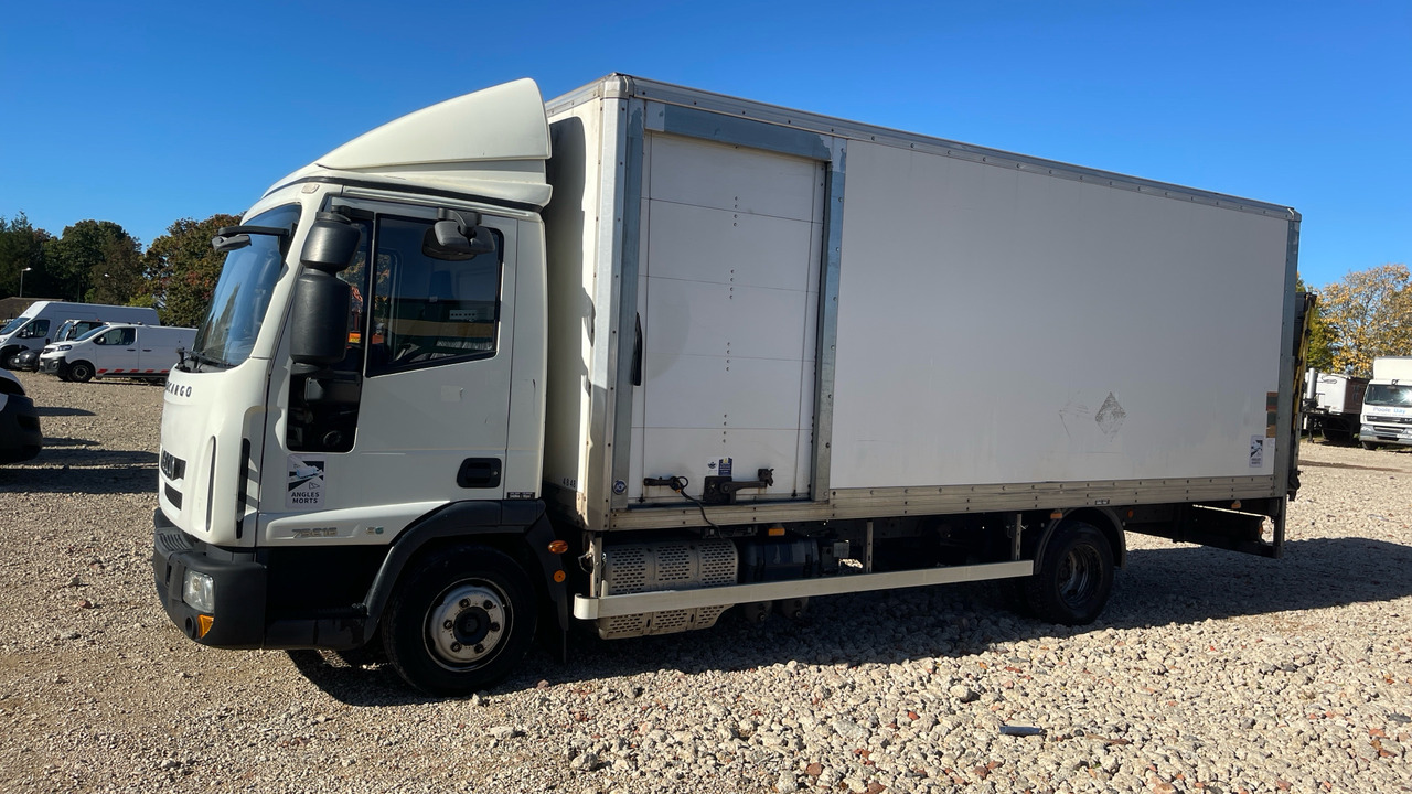 Iveco Eurocargo 75E16 - Camião furgão: foto 2 Iveco Eurocargo 75E16 - Camião furgão: foto 2