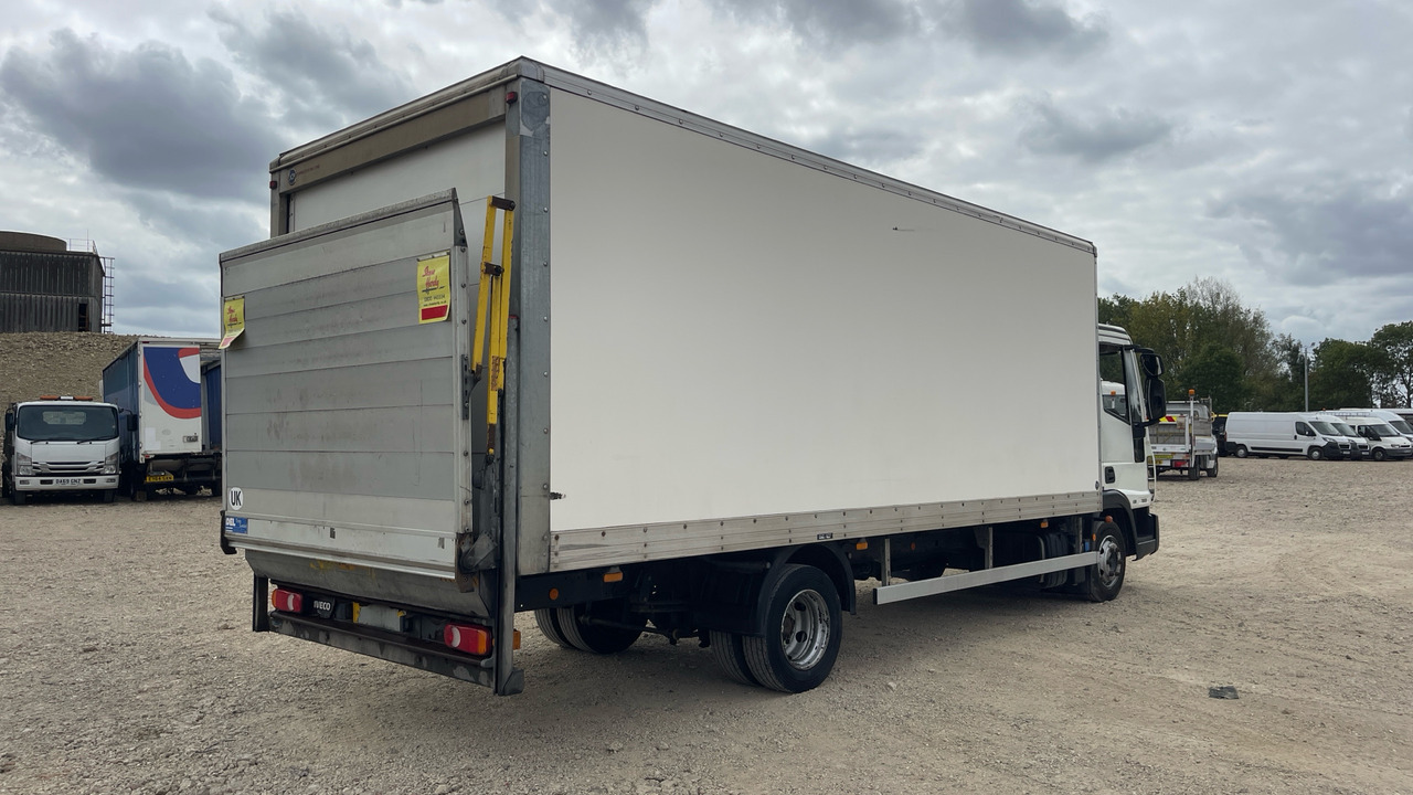 Iveco Eurocargo 75E16 - Camião furgão: foto 4 Iveco Eurocargo 75E16 - Camião furgão: foto 4
