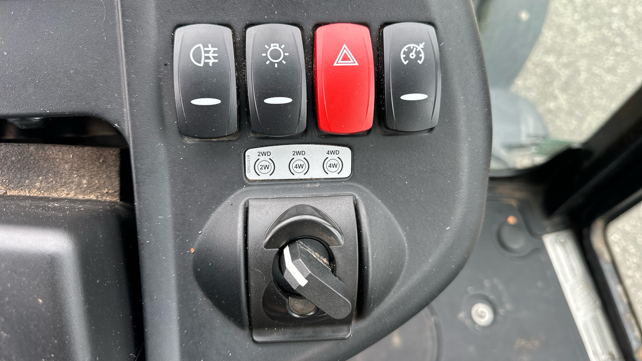 Retroescavadeira JCB: foto 16