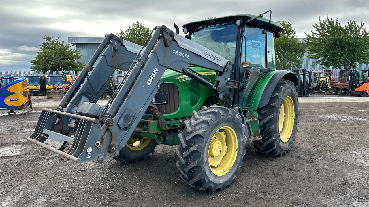 JOHN DEERE 5090R - Trator: foto 2 JOHN DEERE 5090R - Trator: foto 2