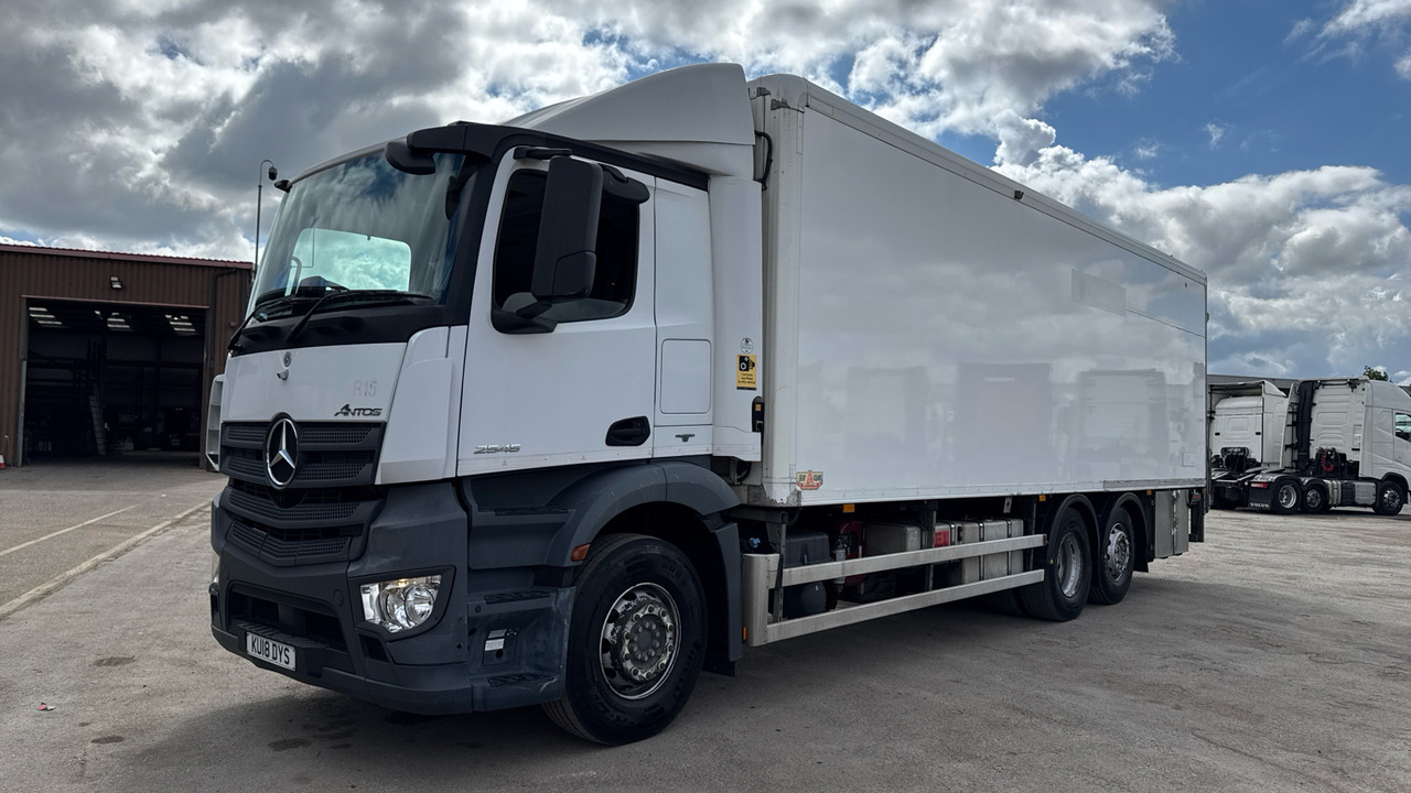 MERCEDES-BENZ ANTOS 2545 - Camião frigorífico: foto 2 MERCEDES-BENZ ANTOS 2545 - Camião frigorífico: foto 2