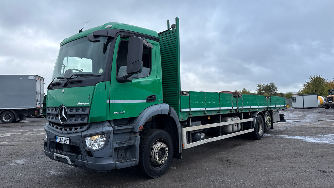 MERCEDES-BENZ AROCS 2530 - Camião de caixa aberta/ Plataforma: foto 2 MERCEDES-BENZ AROCS 2530 - Camião de caixa aberta/ Plataforma: foto 2